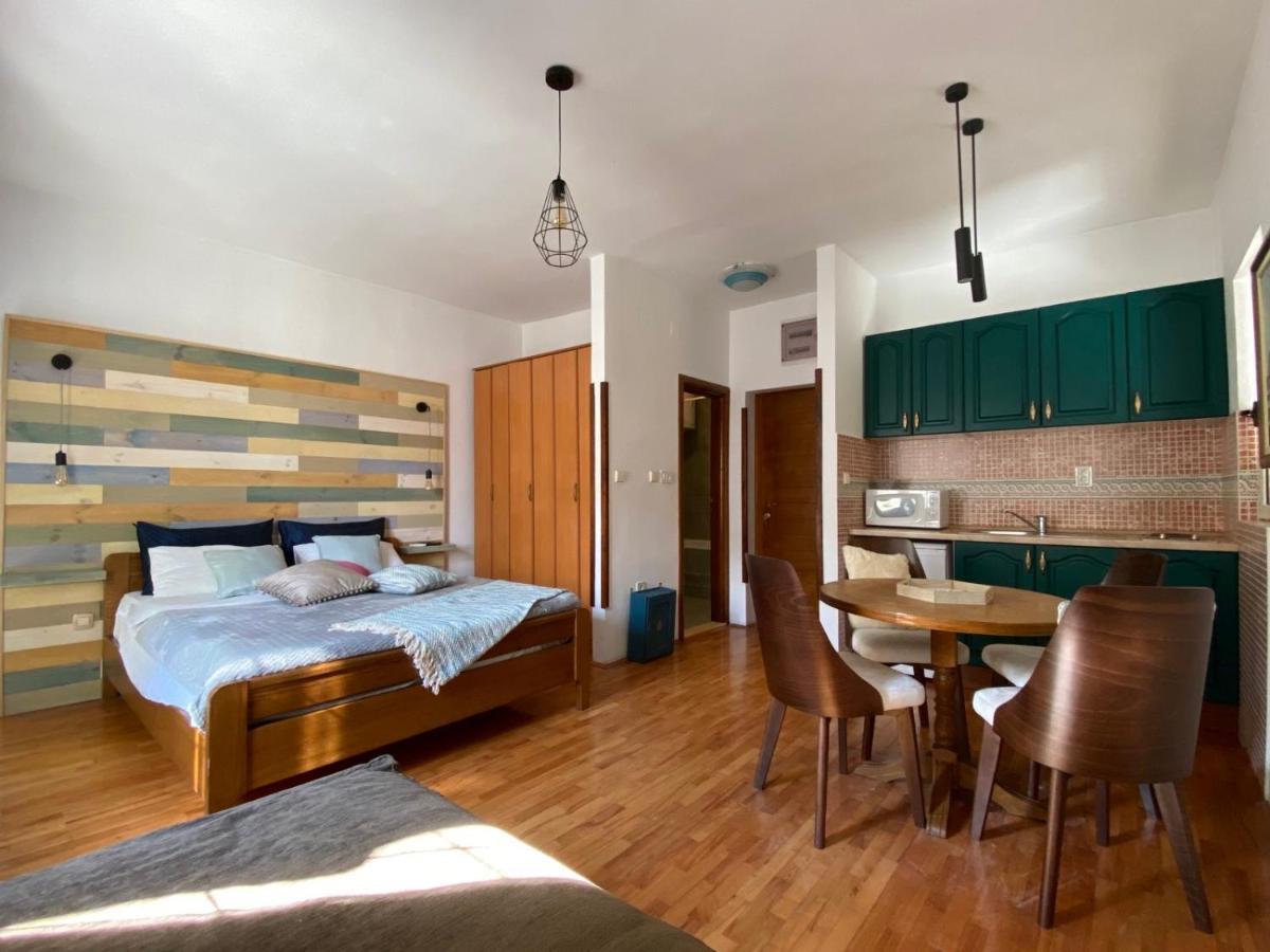 Apartments Nautica Herceg Novi Exteriör bild