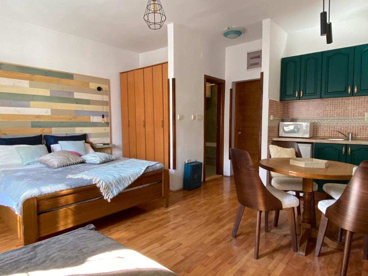 Apartments Nautica Herceg Novi Exteriör bild